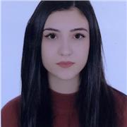 Me gusta dar clases de una forma amena para que el aprendizaje sea más fácil. Doy clases particulares adaptadas al nivel de cada uno, tanto online como presencial. Soy una chica atenta, responsable y con buen carisma. Me gusta mucho pasar tiempo con niñ@s